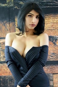 absorbs indian paki teenager cleavage